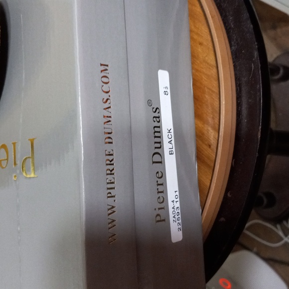 ๐ข20oz Pierre Dumas black chunky wedge peep toe sandals - Picture 7 of 7